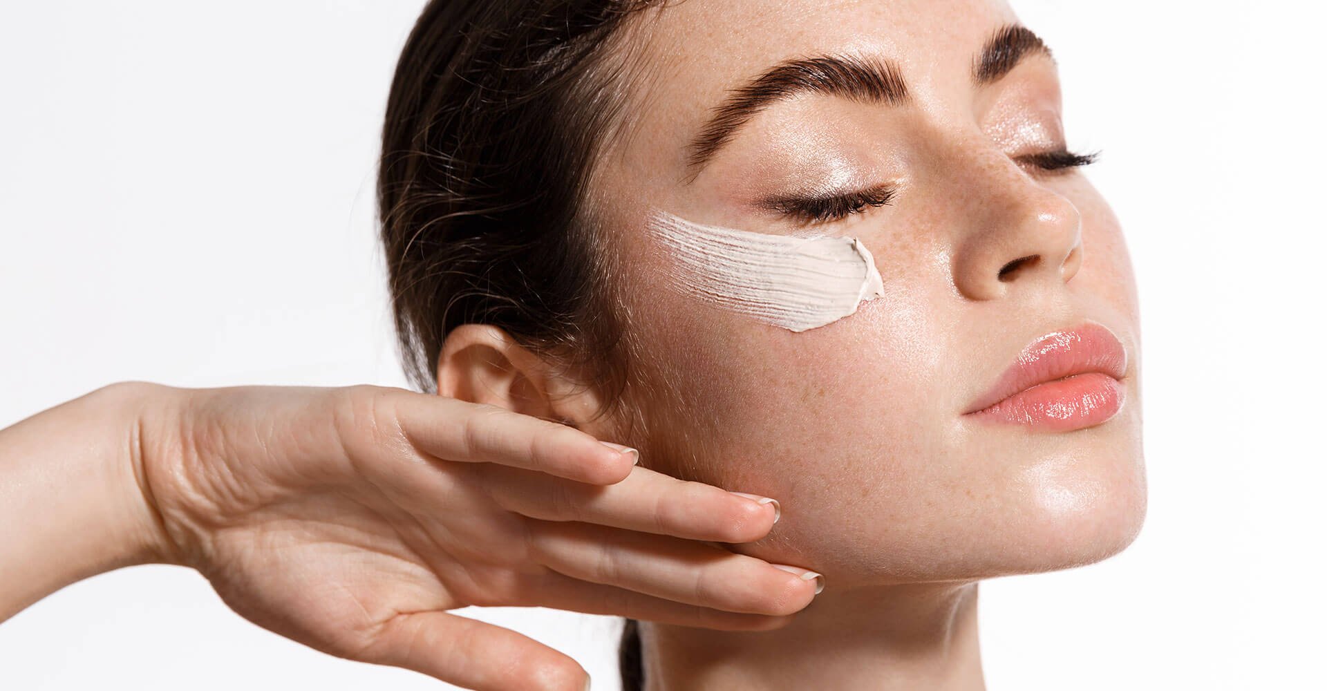 Sérum, Gel e Creme: dermatologista explica texturas dos produtos de skincare  | L'Oréal Paris